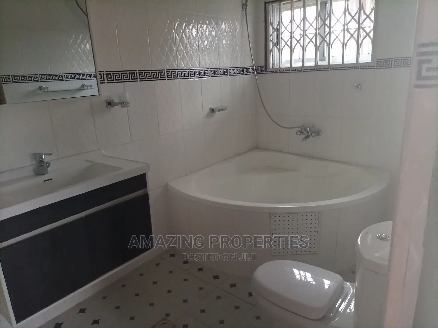 4bdrm House in Spintex for sale
