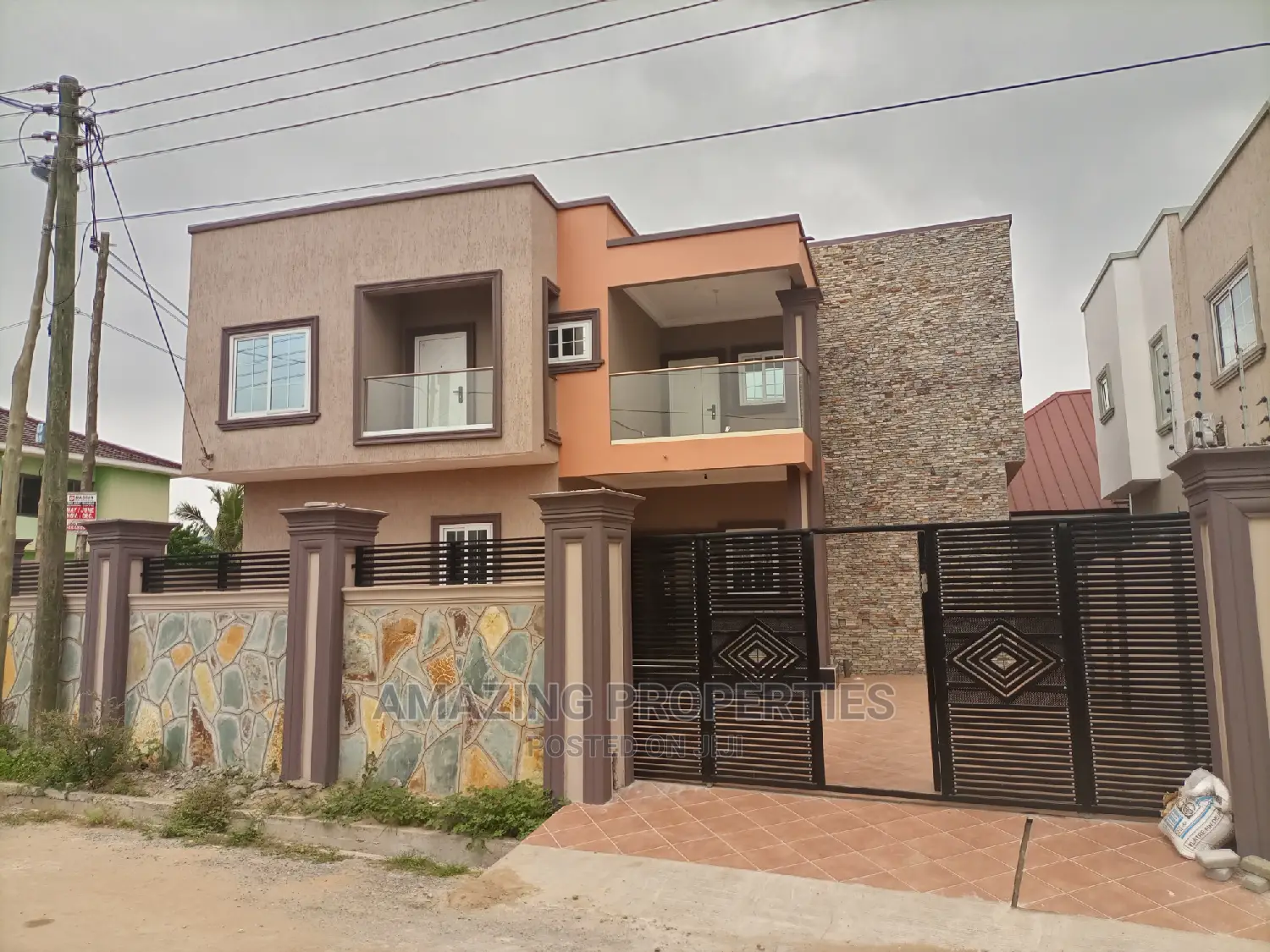 4bdrm House in Spintex for sale