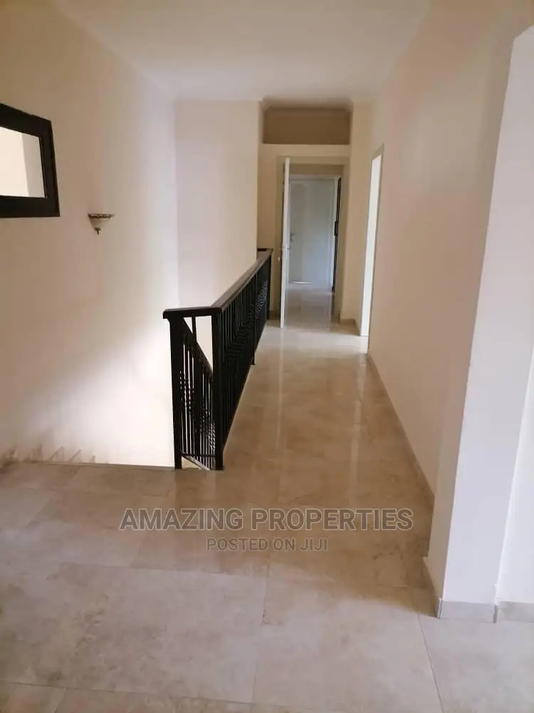 6bdrm Farm House in Labone for Rent