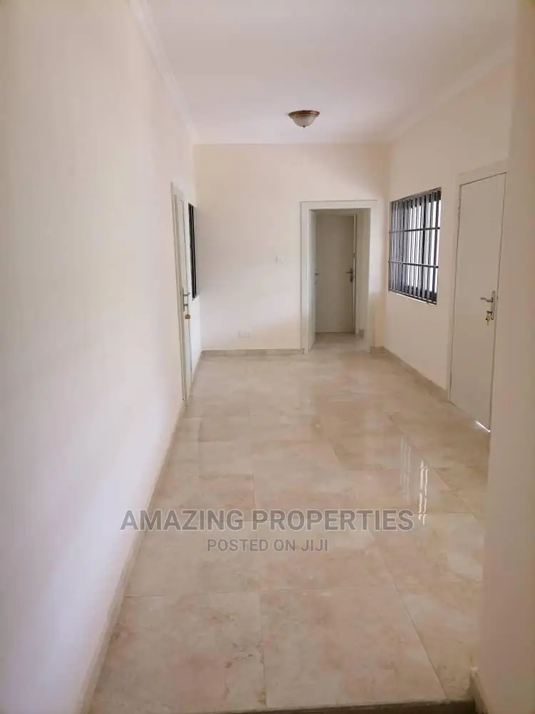 6bdrm Farm House in Labone for Rent