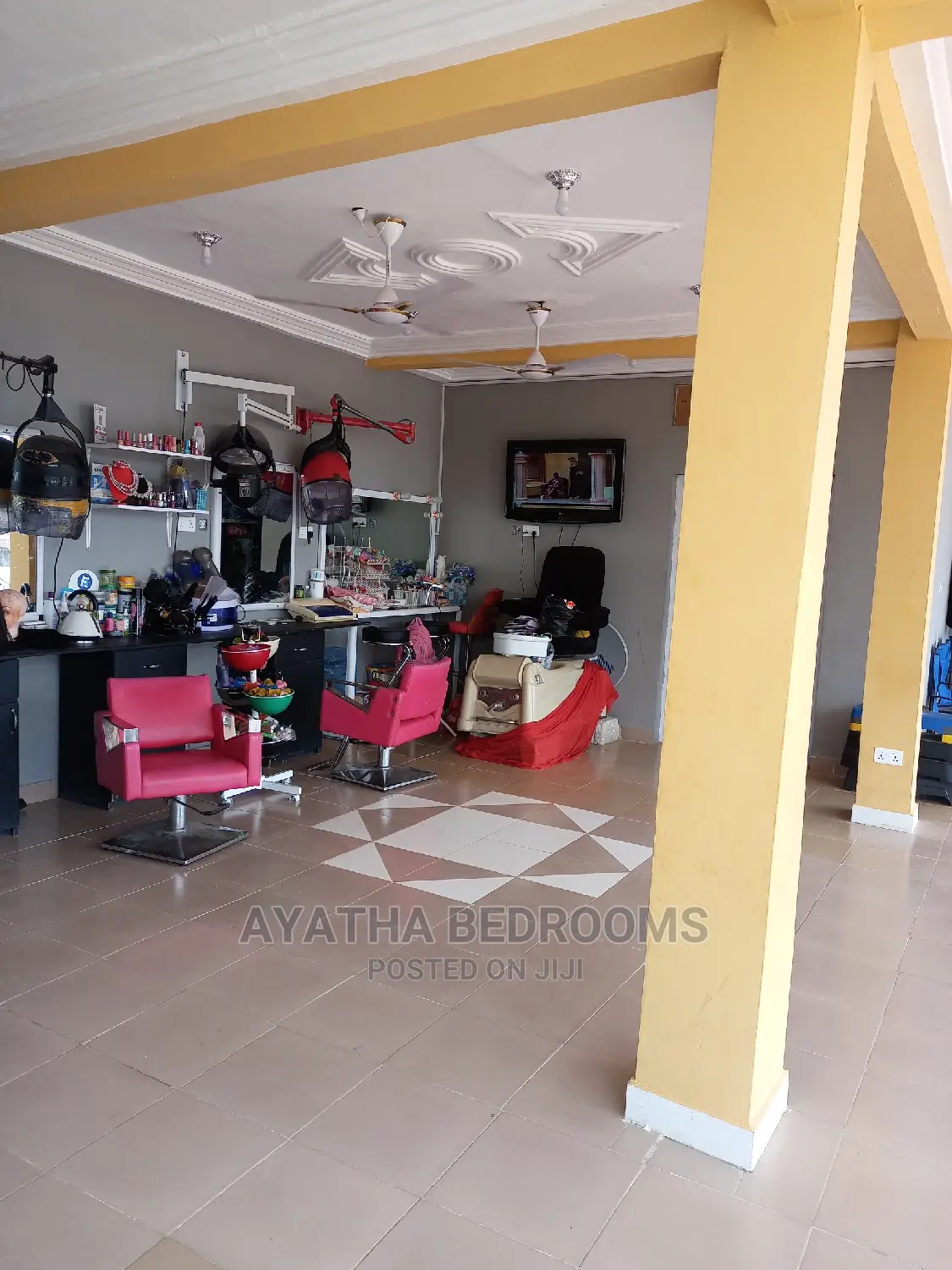 Executive Gym Center to Let