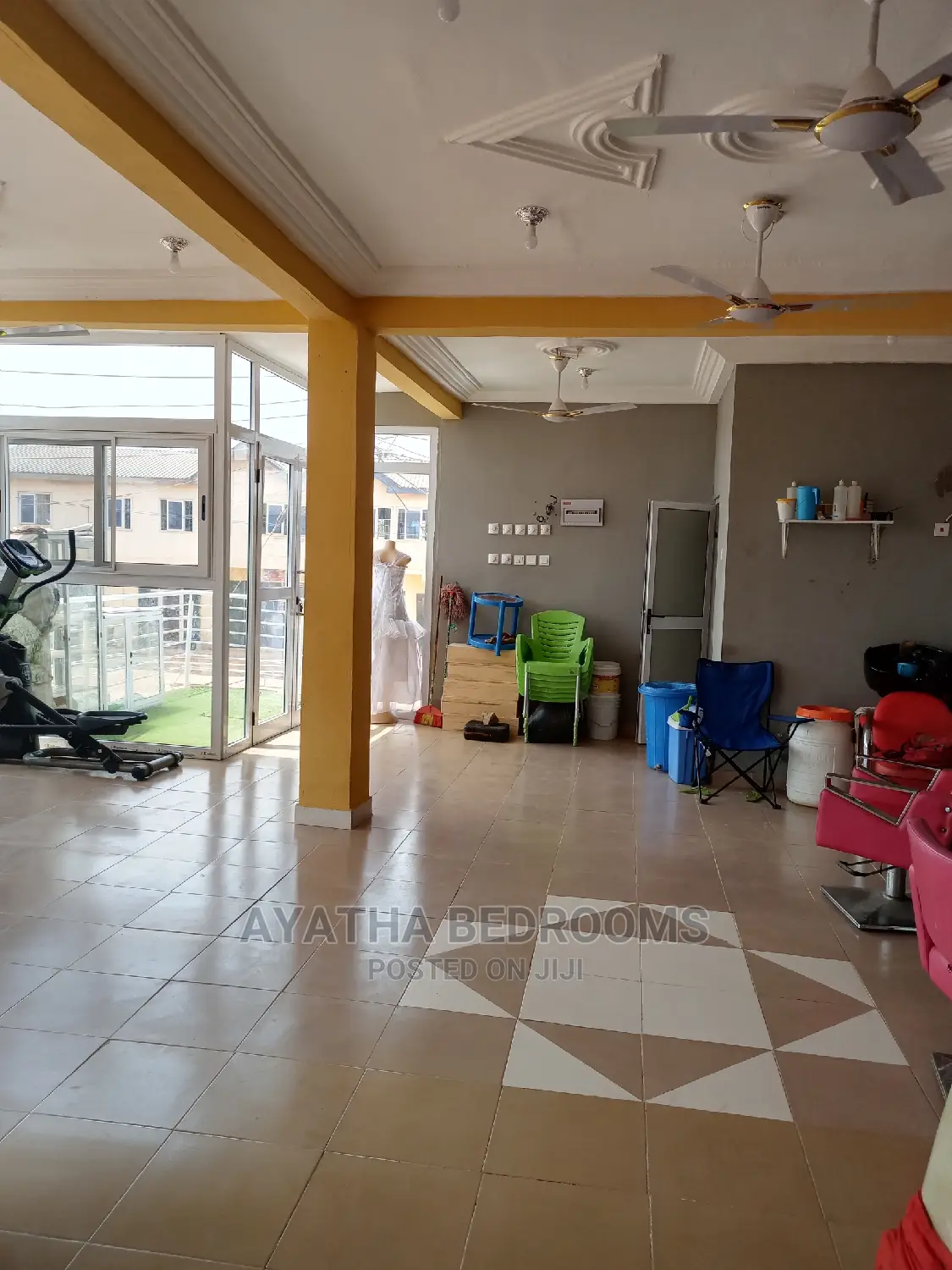 Executive Gym Center to Let