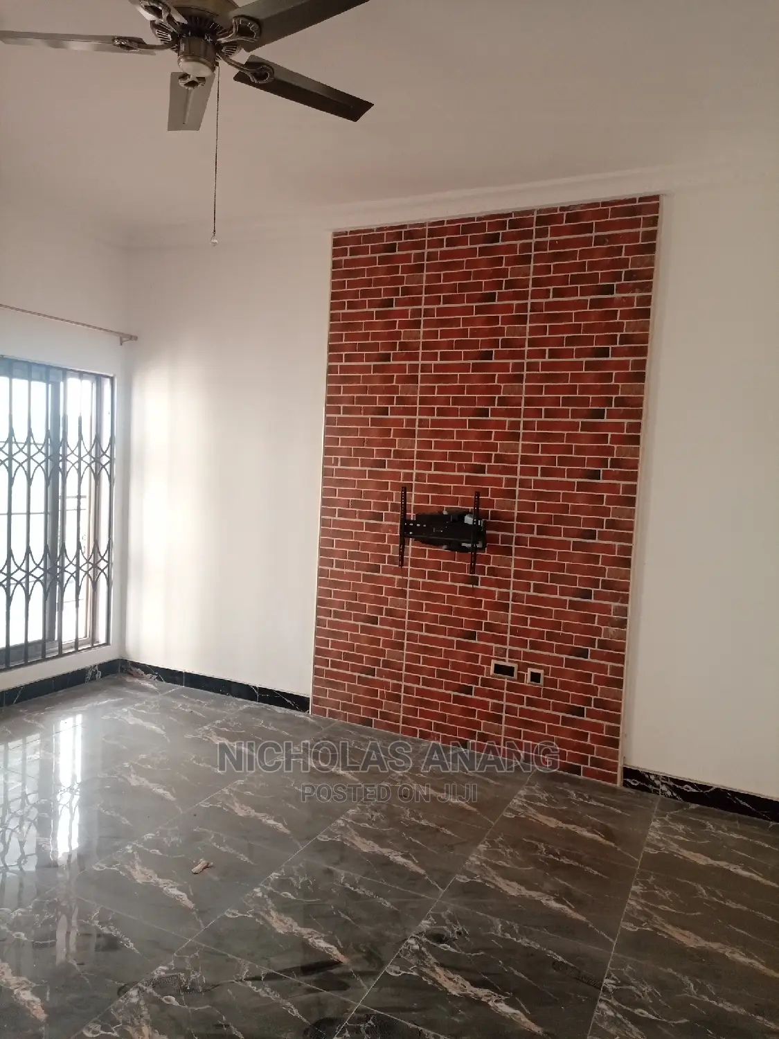 2bdrm Apartment in The Dorns, New Town for rent