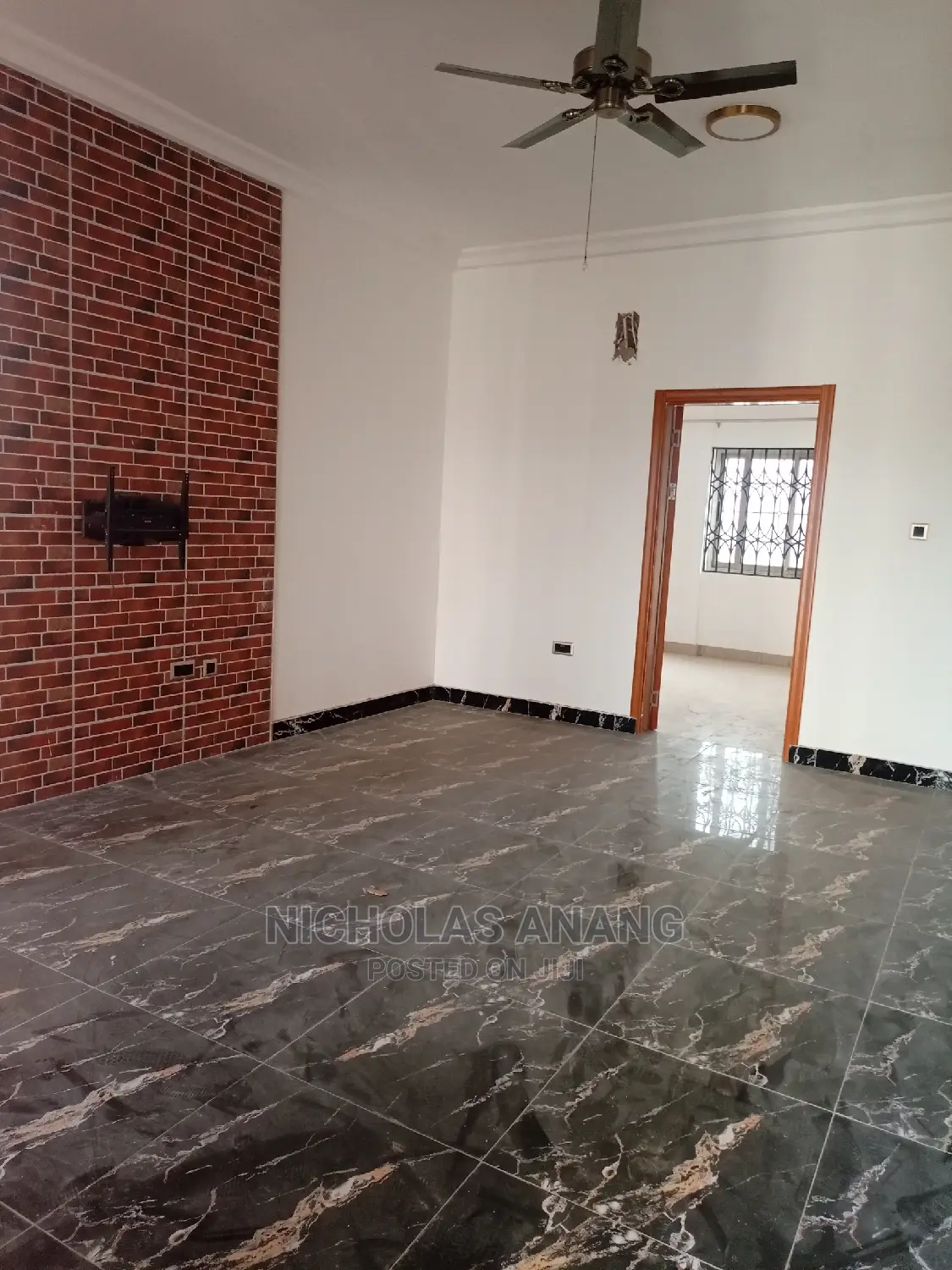 2bdrm Apartment in The Dorns, New Town for rent