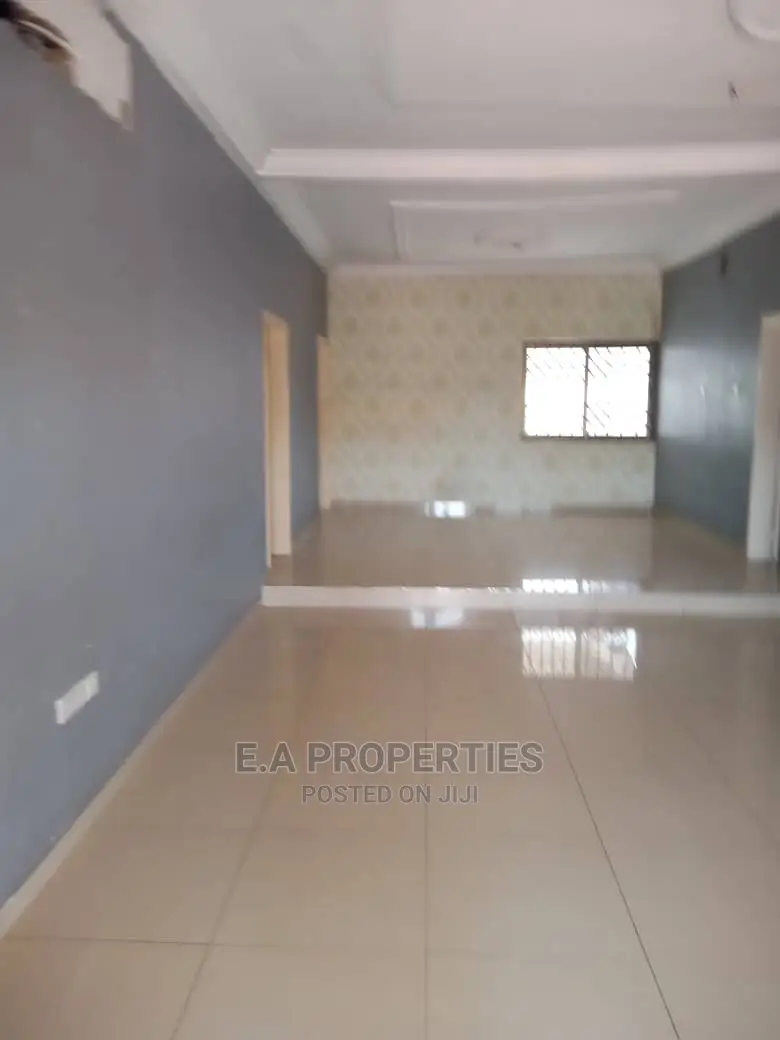 3bdrm House in E a Properties, School Junction for Rent