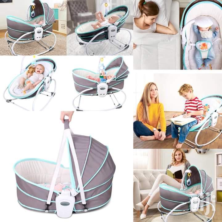 5 in 1 Baby Bassinet Rocker.