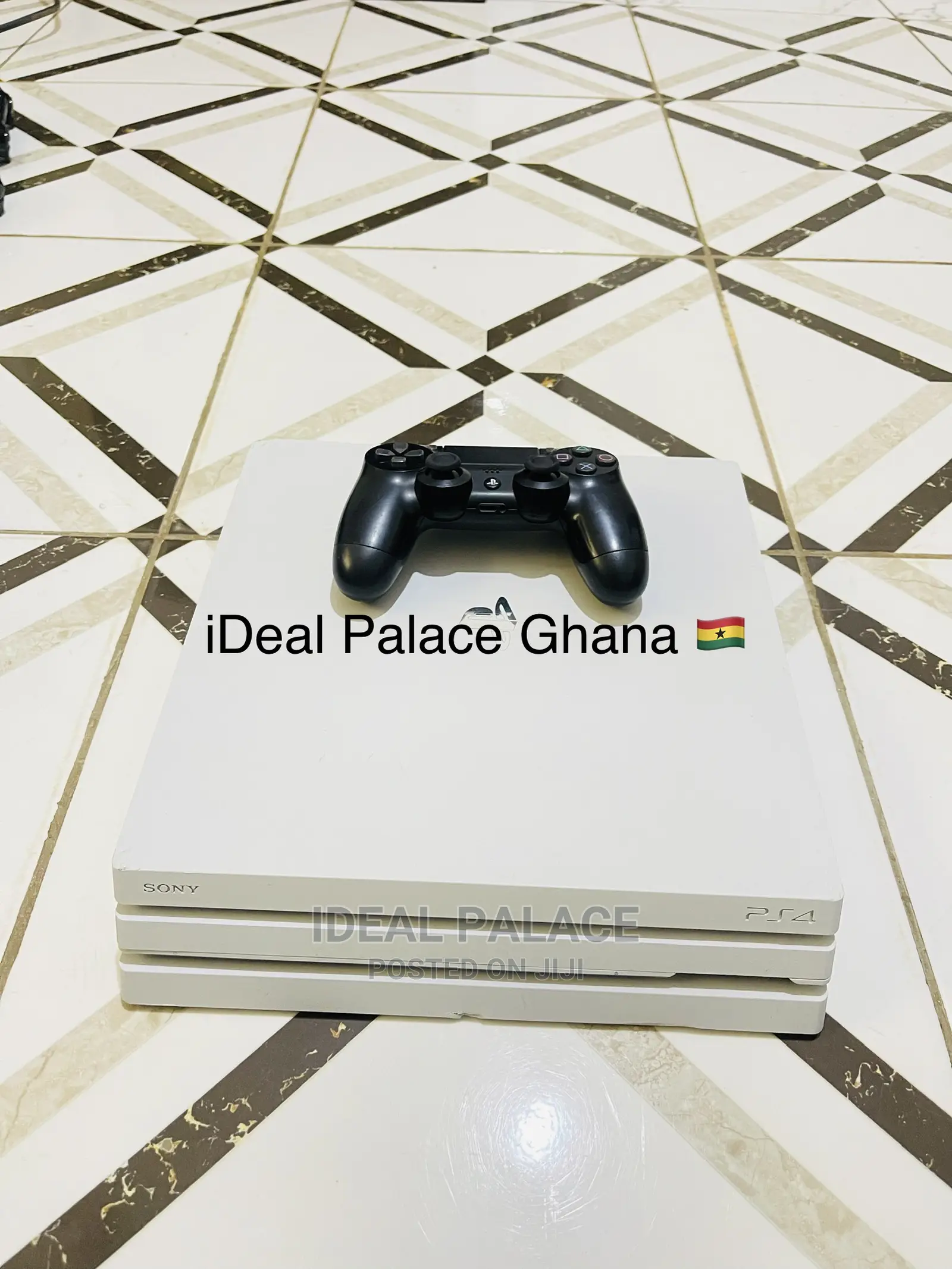 Playstation 4 Pro Limited White Edition