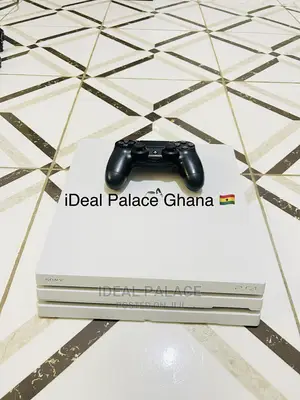 Playstation 4 Pro Limited White Edition