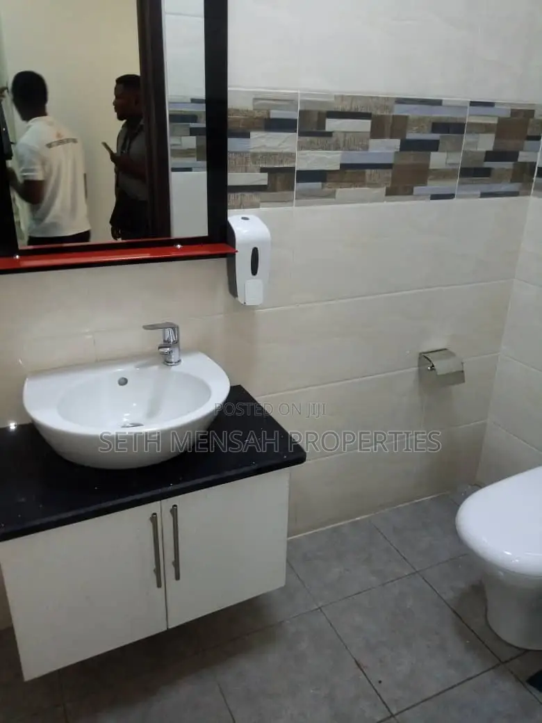 4bdrm House in 4 Bedroom House for for Sale