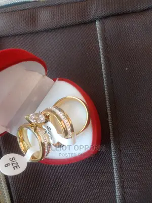 Quality 10K Gold Ring 3 Set