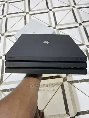 Playstation 4 Pro With 6 Games