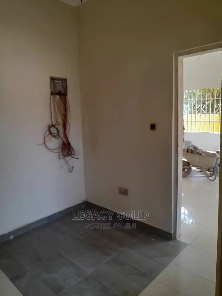 2bdrm Apartment in Legacy Solid Real for rent