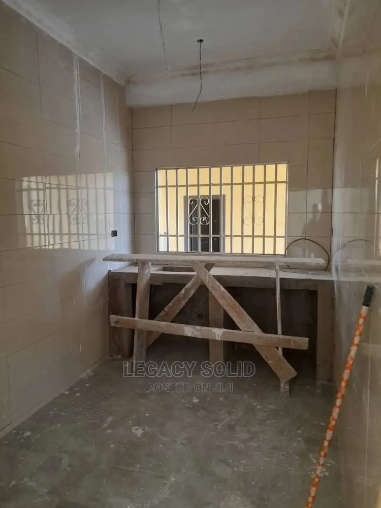 2bdrm Apartment in Legacy Solid Real for rent