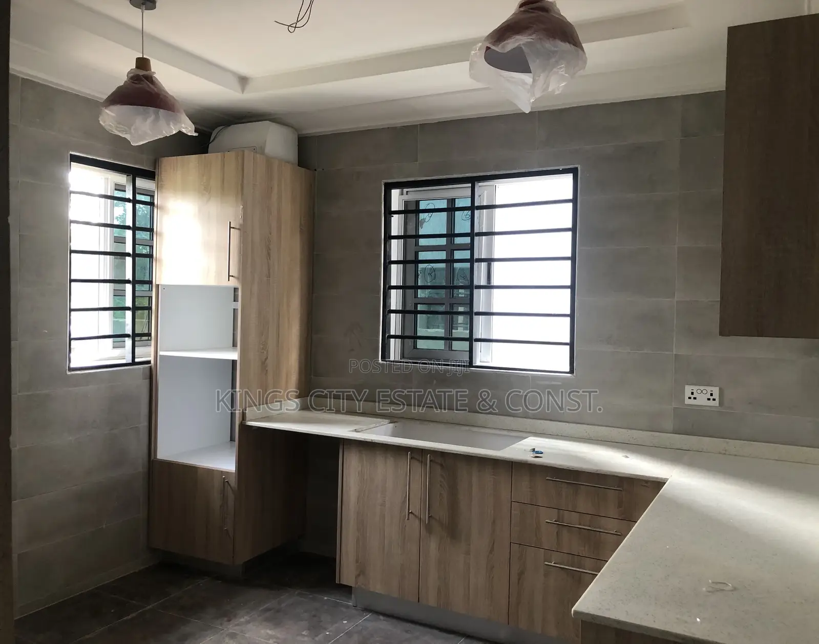2bdrm House in Acp Whitehouse, Achimota for sale
