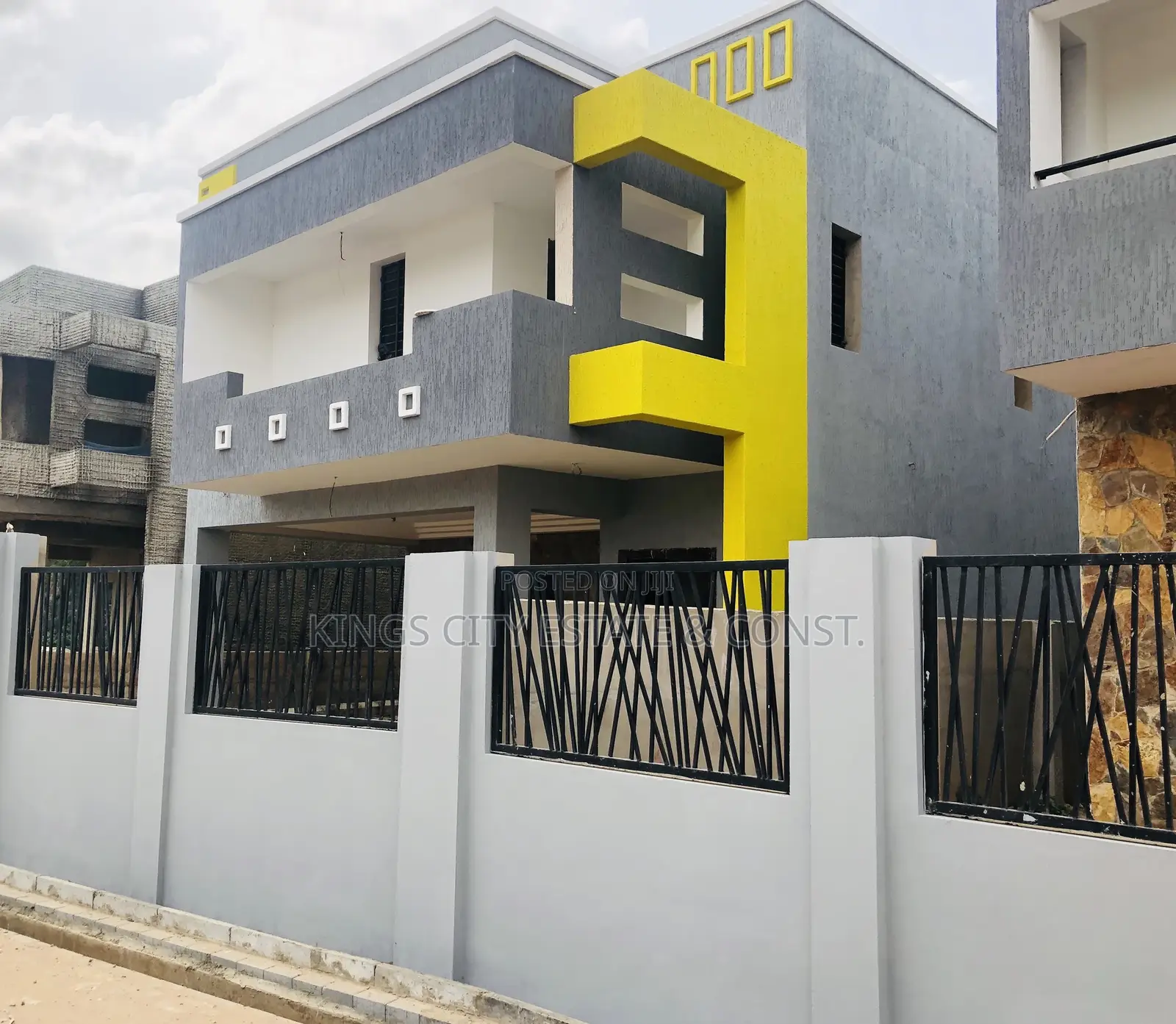 4bdrm House in Acp Estate, Achimota for sale