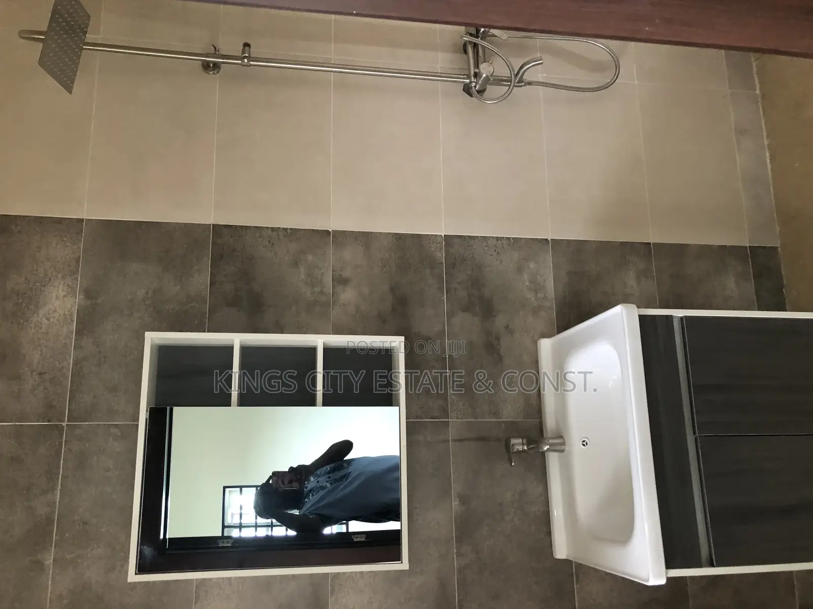 4bdrm House in Acp Estate, Achimota for sale