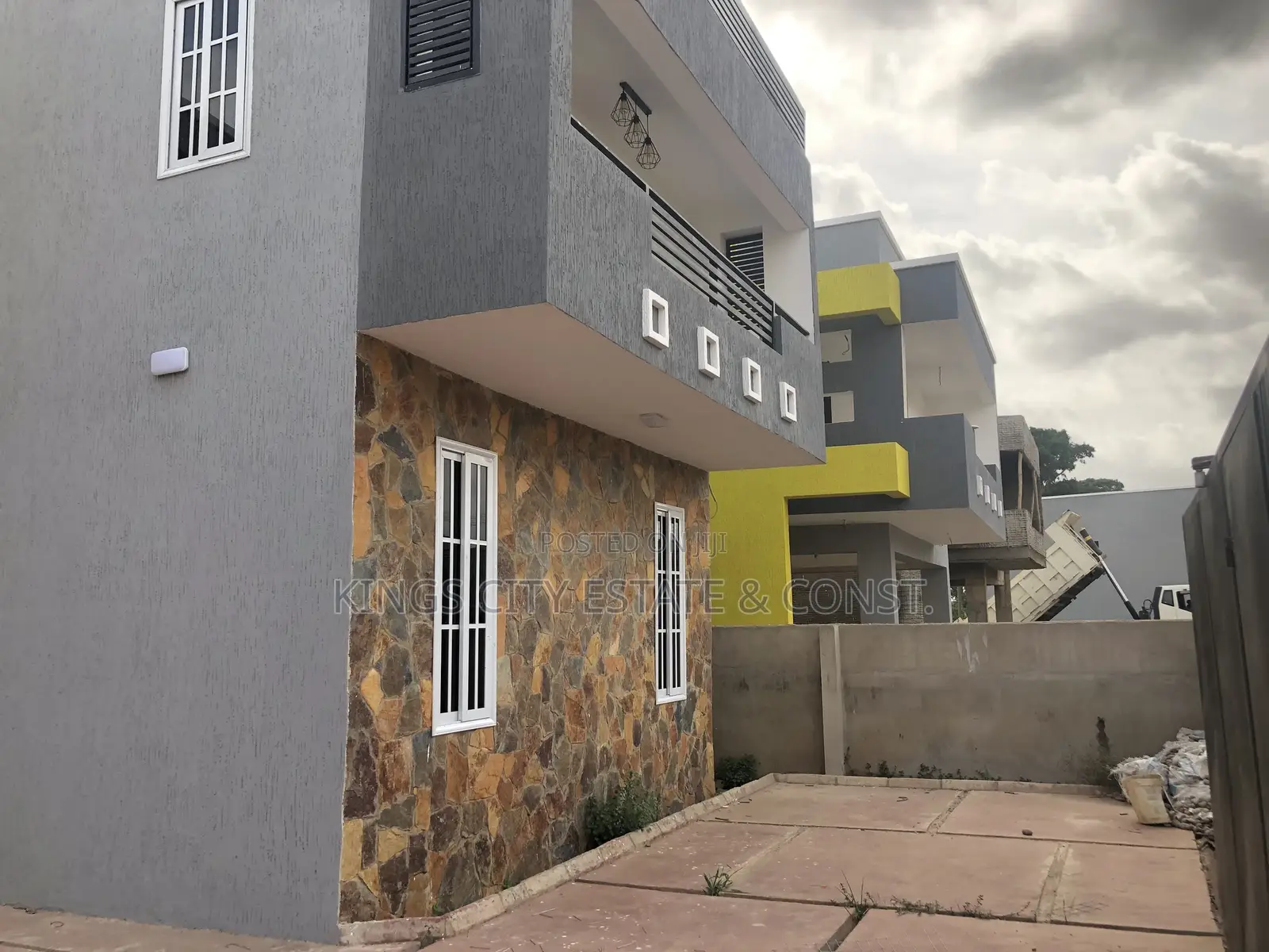 4bdrm House in Acp Estate, Achimota for sale