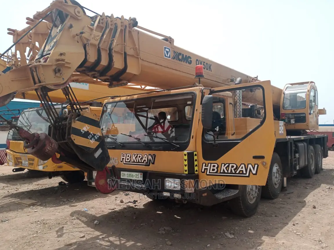 Heavy Duty Mobile Crane for Rent
