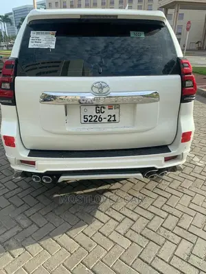 Car Rentals Rent a Land-Cruisers Prado in Ghana for Weddings