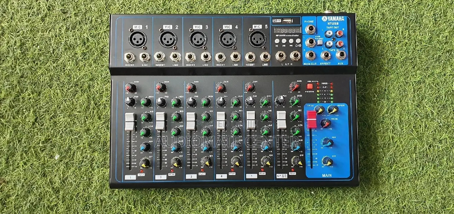 Yamaha F7 Mixer