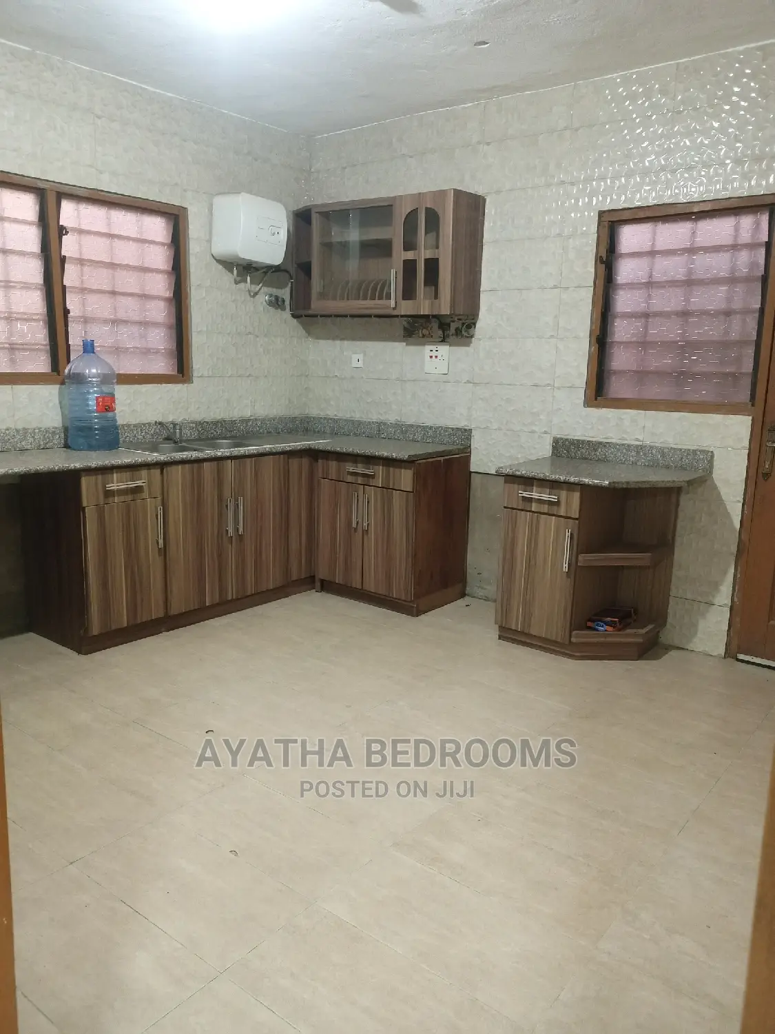 2bdrm Apartment in Ayathar Bedroom, New Town for Rent