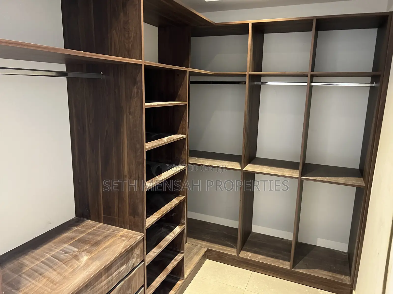 Furnished 4bdrm House in 4 Bedroom House For, Adjiriganor for Sale