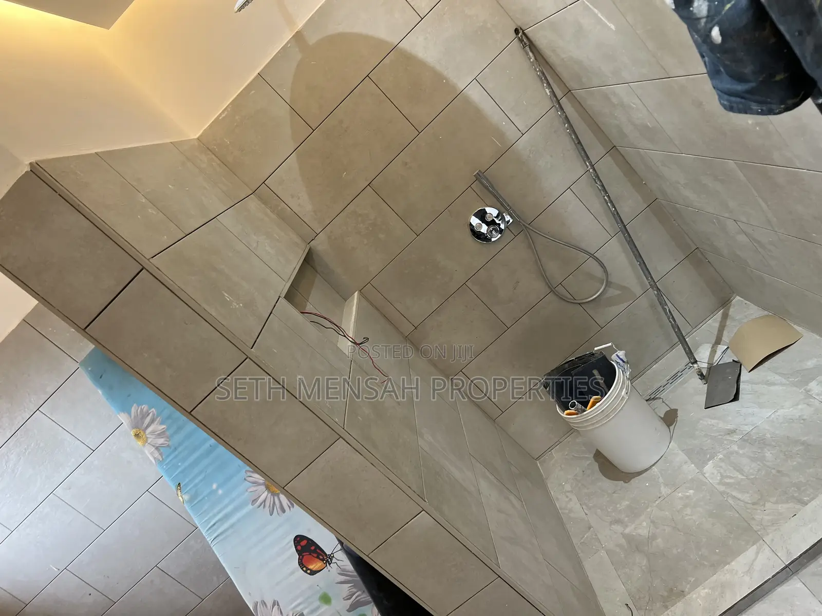 Furnished 4bdrm House in 4 Bedroom House For, Adjiriganor for Sale