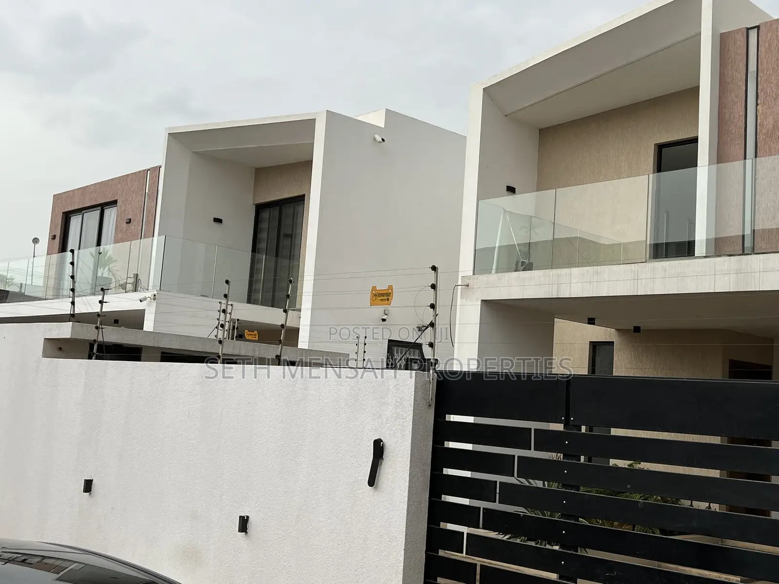 Furnished 4bdrm House in 4 Bedroom House For, Adjiriganor for Sale