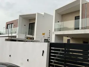 Furnished 4bdrm House in 4 Bedroom House For, Adjiriganor for Sale