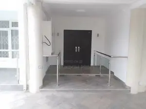 3bdrm Apartment in Suadom Properties, Airport Residential Area