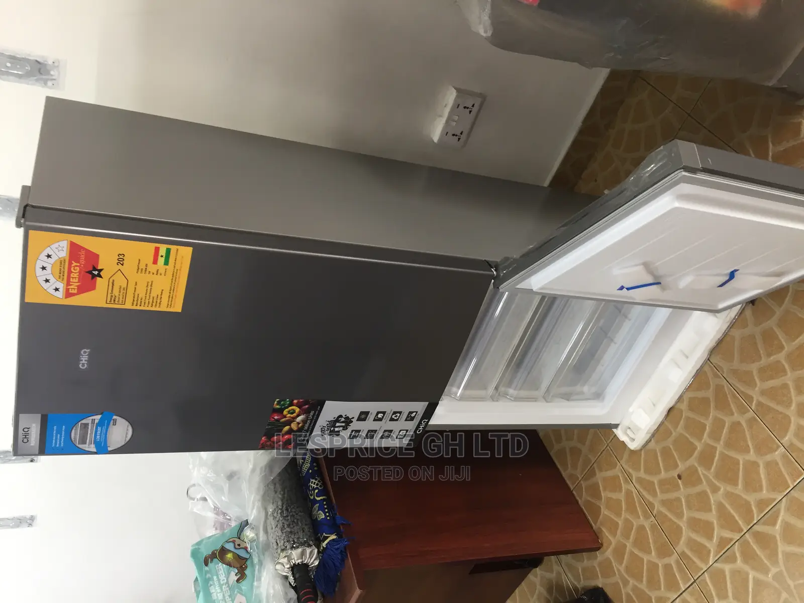 Perfect New CHIQ Refrigerator 157L
