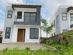 4bdrm House in O2A Properties, Lake Side Estate for sale