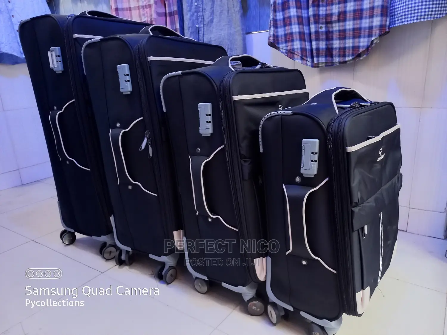Suitcase/Travel Bag