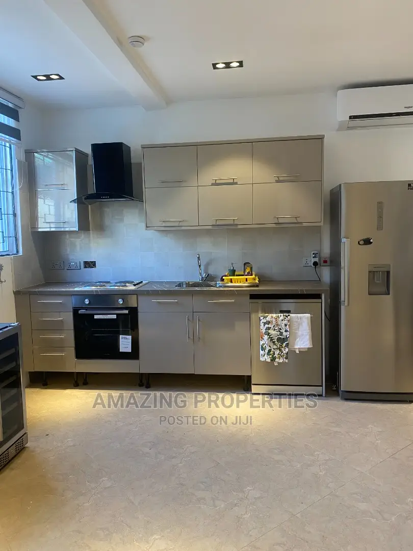 Suitable for Office or Residence North Ridge Alisa Hotel