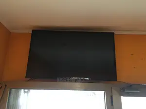 Slightly Used LG 43 Inches Digital Satellite TV