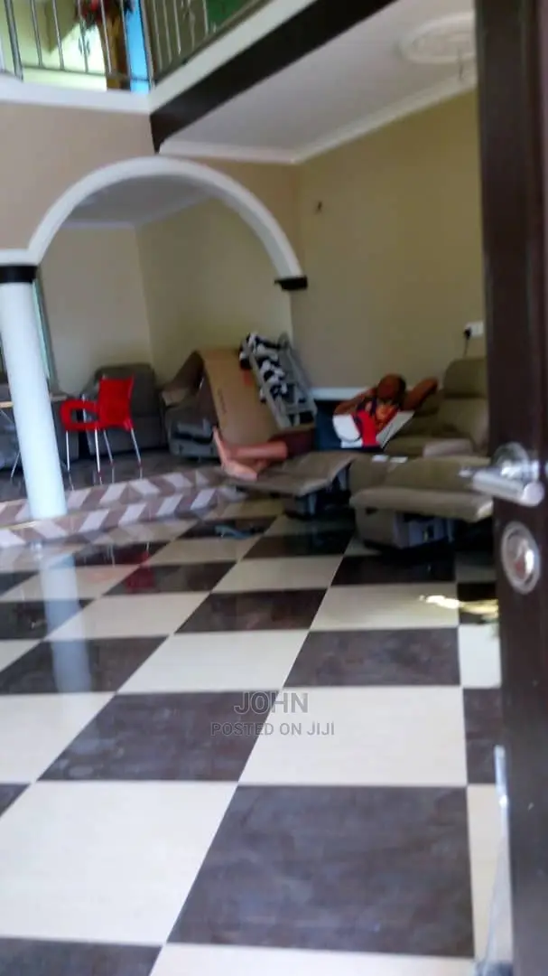 5bdrm House in Survivorestates, Budumburam for sale