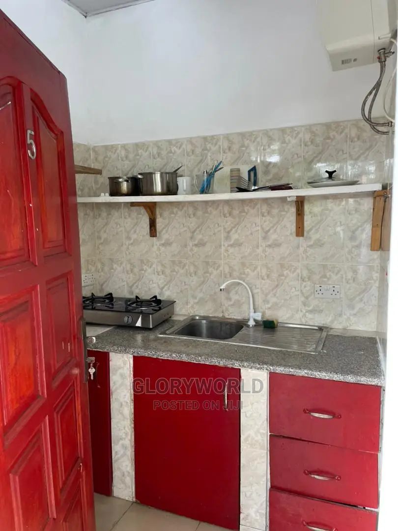 Beautiful Furnished Single Room at Labone
