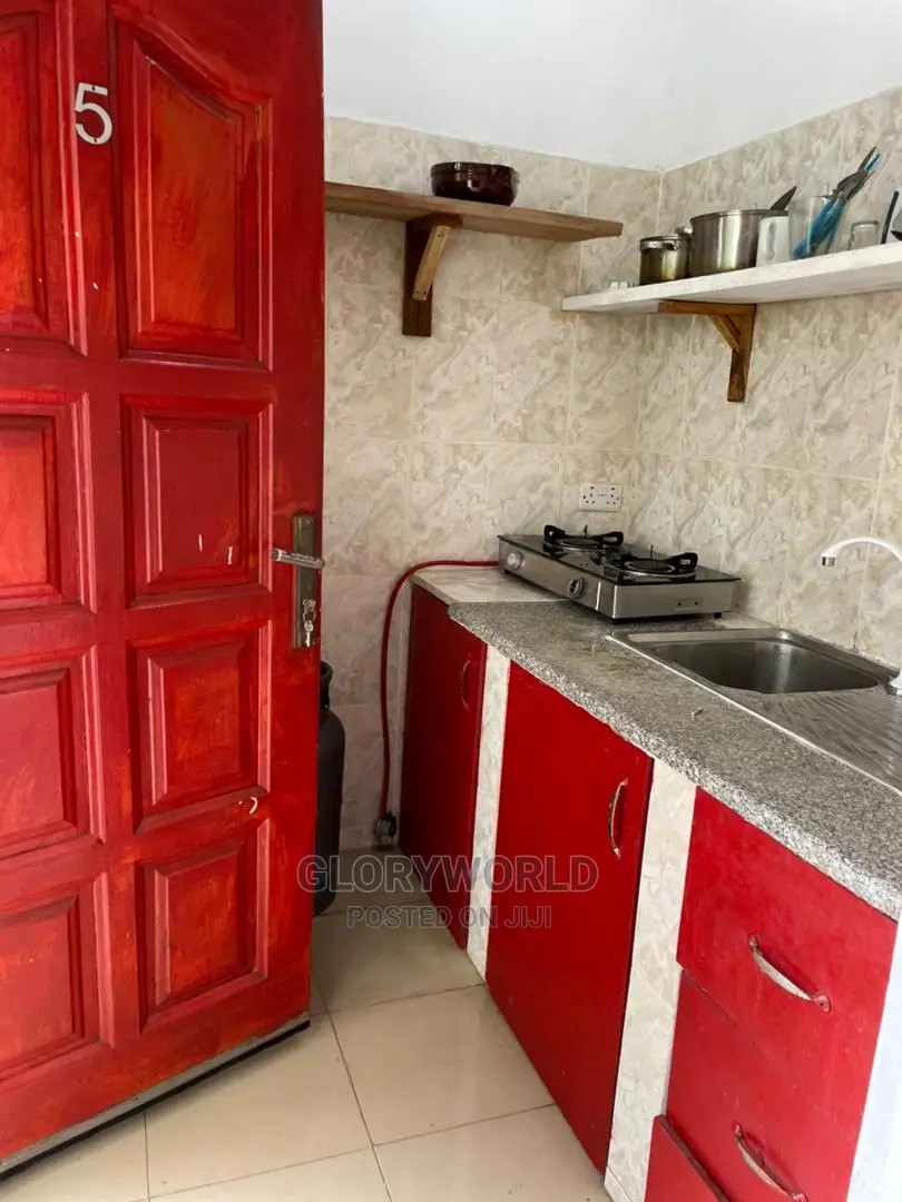 Beautiful Furnished Single Room at Labone