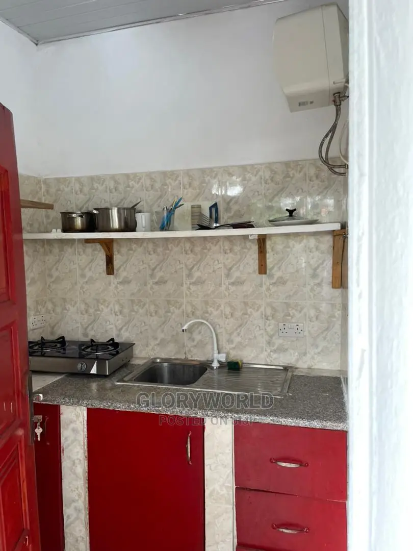 Beautiful Furnished Single Room at Labone