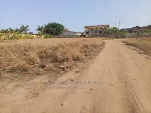 For Sale 7plots at Teacher Mante Nsawem in the Ayensuono