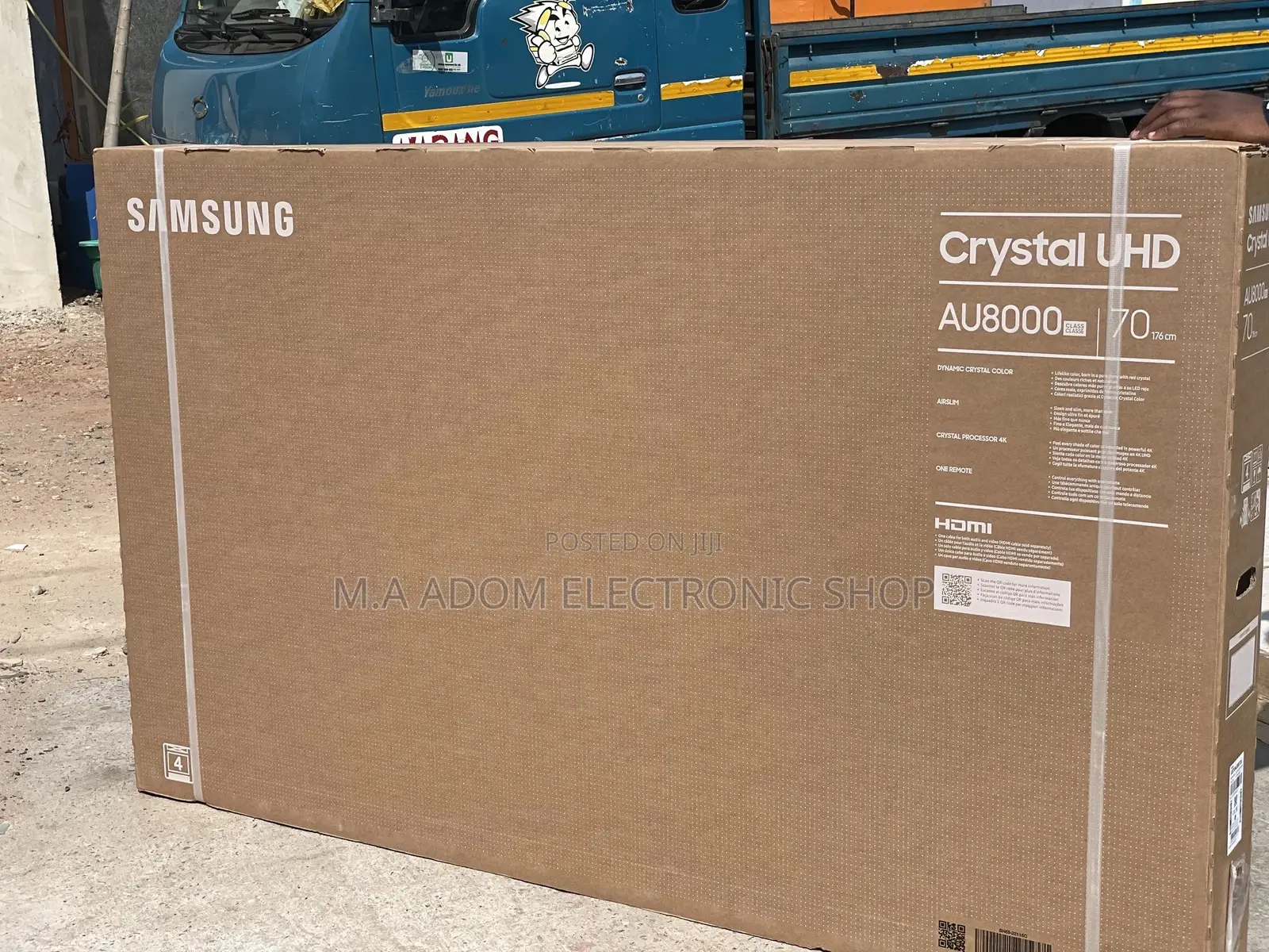 70” Crystal UHD 4K Samsung Ultra Slim Led Tv Series 8