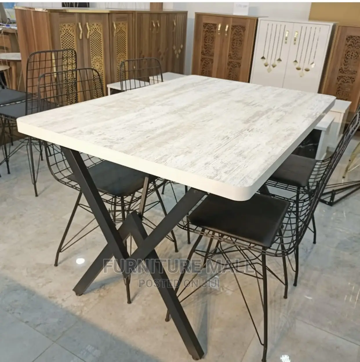 Great Dinning Set . Free Delivery
