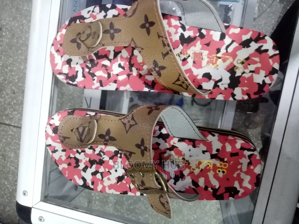 Nice Unisex Slip On
