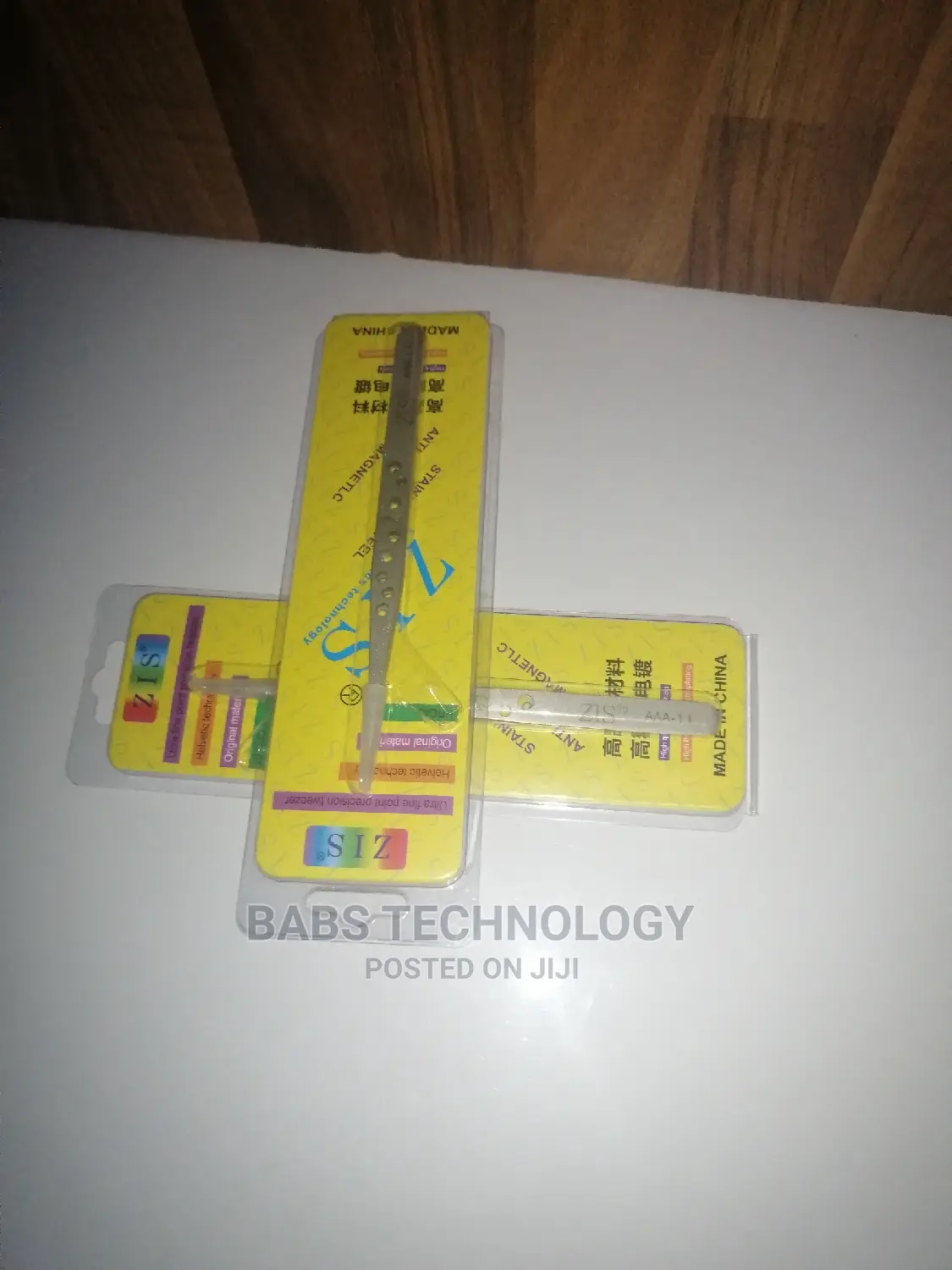 Tweezers Tweezers