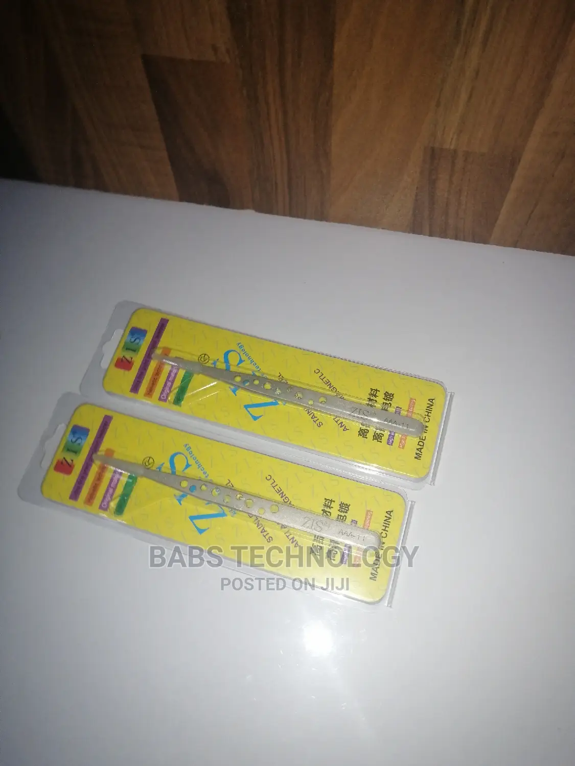 Tweezers Tweezers