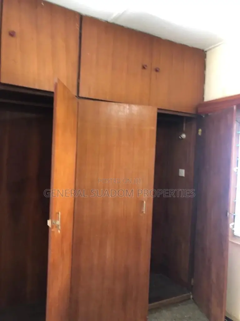 3bdrm House in Suadom Properties, Baatsona Total for sale