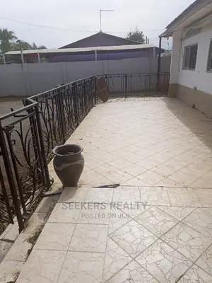4bdrm House in Seekers Realty, Nyaniba Estate for rent