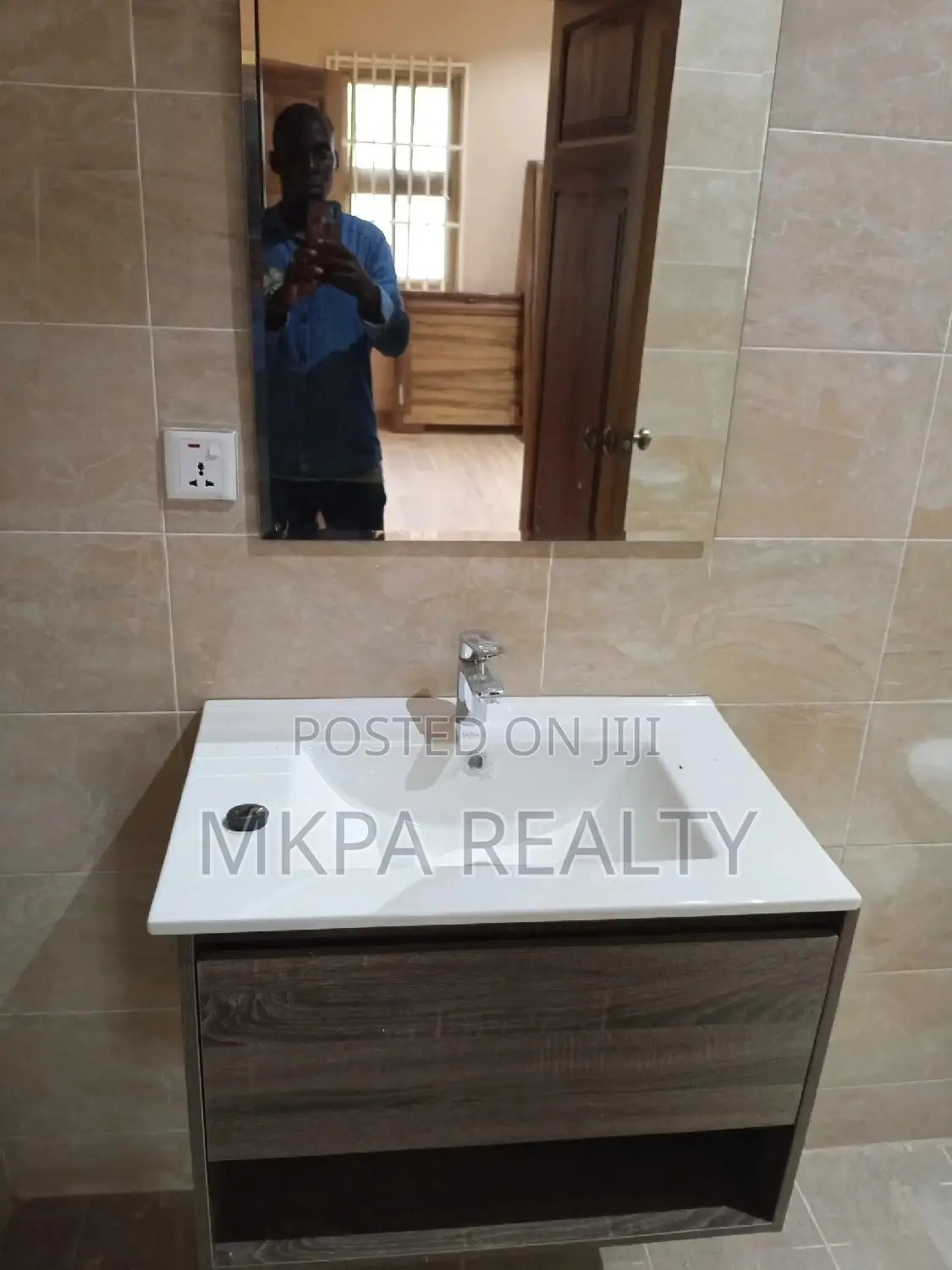 5bdrm House in Nkpa Properties, Tamale Municipal for rent