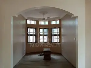 5bdrm House in Nkpa Properties, Tamale Municipal for rent