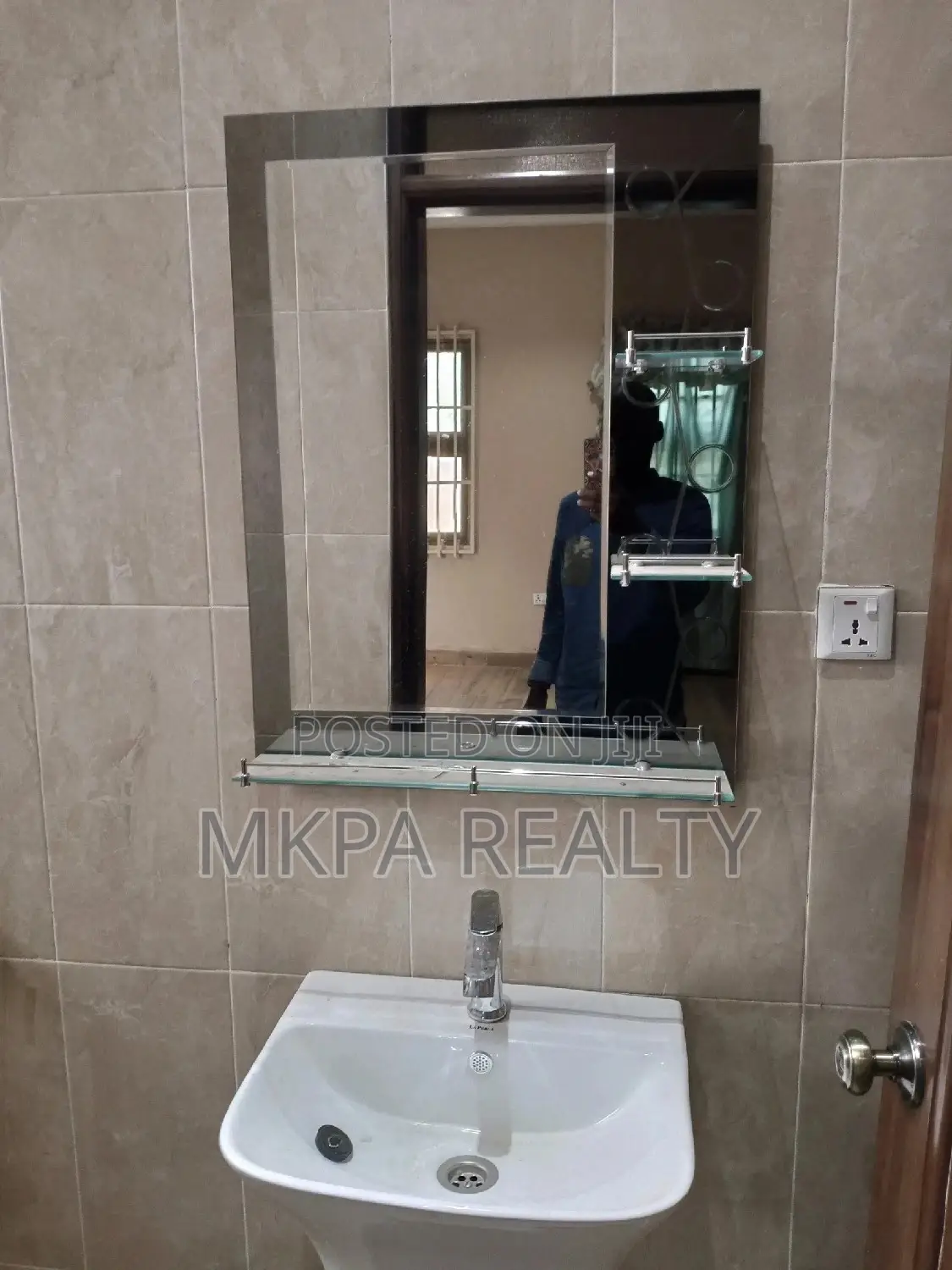5bdrm House in Nkpa Properties, Tamale Municipal for rent